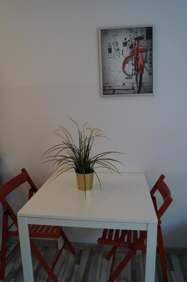 Red Apartament Lodz (Lodz)